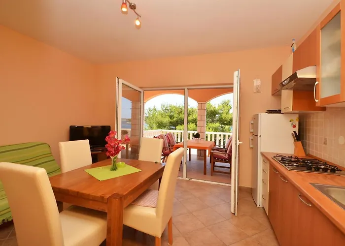Апартаменты By The Sea Karbuni, Korcula - 15699 *